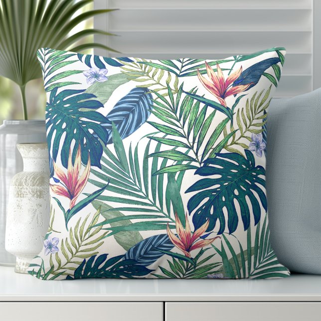 Tropische bloemenpalmbladeren Sierkussen (Discover our Elegant Coastal Palm Leaves Throw Pillows.)