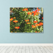 Tropische boom | Oranje bloemen Canvas Afdruk (Insitu (Houten vloer))