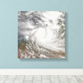 Tropische Cyclone Billy Canvas Afdruk (Insitu (Houten vloer))