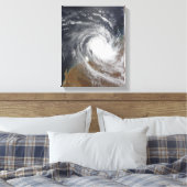 Tropische Cyclone Billy over Australië 2 Canvas Afdruk (Insitu (Slaapkamer))