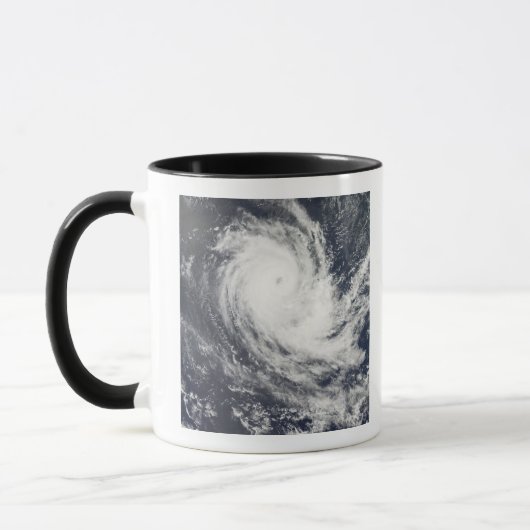 Tropische cyclone Carina Mok (Links)