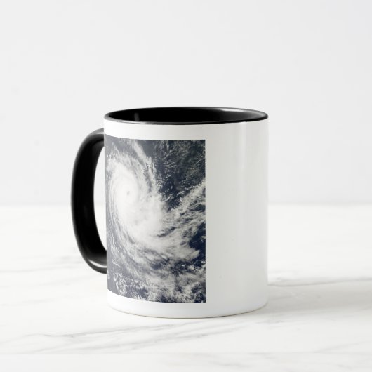 Tropische cyclone Carina Mok (Voorkant links)