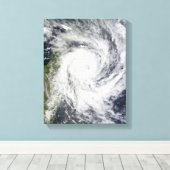 Tropische cycloon Bingiza Canvas Afdruk (Insitu (Houten vloer))