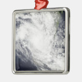 Tropische cycloon Fami hangt boven Madagaskar Metalen Ornament (Links)