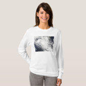 Tropische cycloon Fami hangt boven Madagaskar T-shirt (Voorkant volledig)