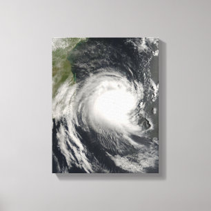 Tropische cycloon Favio nadert Mozambique Canvas Afdruk