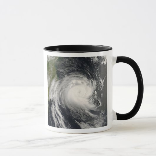 Tropische cycloon Favio nadert Mozambique Mok (Rechts)