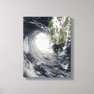 Tropische cycloon Favio voor Madagaskar Canvas Afdruk
