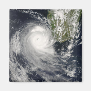 Tropische cycloon Favio voor Madagaskar Magneet