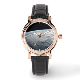 tropische cycloon idai boven de kust van afrika. horloge