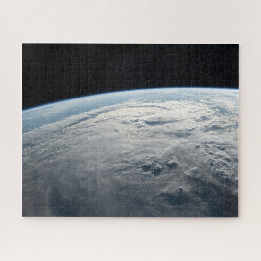 tropische cycloon idai boven de kust van afrika. legpuzzel (Horizontaal)