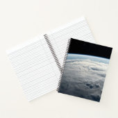 tropische cycloon idai boven de kust van afrika. notitieboek (Binnen)