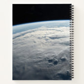 tropische cycloon idai boven de kust van afrika. notitieboek (Achterkant)