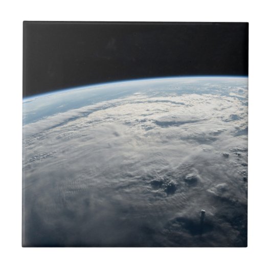 tropische cycloon idai boven de kust van afrika. tegeltje (Voorkant)