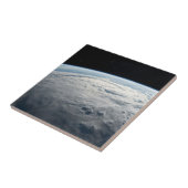 tropische cycloon idai boven de kust van afrika. tegeltje (Zijkant)