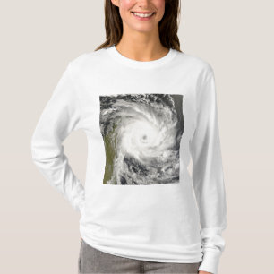 Tropische cycloon Ivan over Madagascar T-shirt