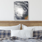 Tropische cycloon Jacob nadert Australië Canvas Afdruk (Insitu (Slaapkamer))
