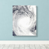 Tropische cycloon Oli voor de kust van Tahiti Canvas Afdruk (Insitu (Houten vloer))