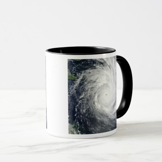 Tropische cycloon Yasi Mok (Voorkant rechts)