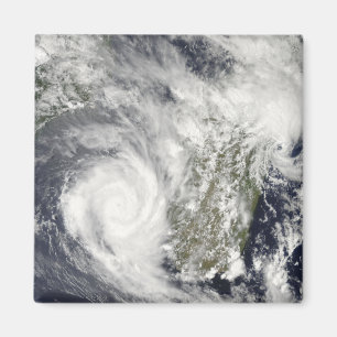 Tropische cycloonen Eric en Fanele 2 Magneet