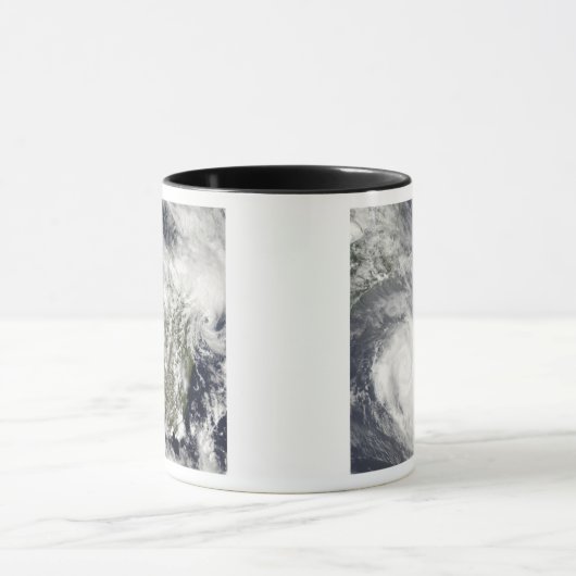 Tropische cycloonen Eric en Fanele 2 Mok (Midden)