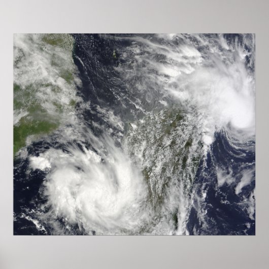 Tropische cycloonen Eric en Fanele Poster (Voorkant)