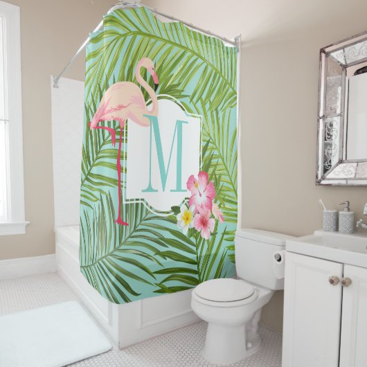 Tropische Flamingo en Hibiscus Flowers Monogram Douchegordijn (In situ)