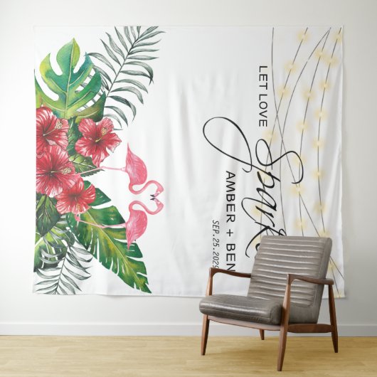 Tropische Floral Flamingos String Lights Wedding Wandkleed (In Situ (horizontaal))
