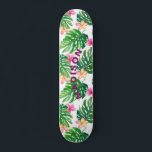 Tropische Floral Modern Girly Personalized Persoonlijk Skateboard<br><div class="desc">Tropisch Floral Modern Girly Personalized Skateboard kenmerkt een moderne kleurrijke tropische florale achtergrond met uw persoonlijke naam in het moderne paarse schrift. Personaliseer door de tekst in het verstrekte tekstvakje uit te geven. Ontworpen door ©Evco Studio www.zazzle.com/store/evcostudio</div>