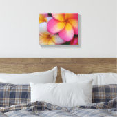 Tropische Frangipani Plumeria Bloemen Canvas Afdruk (Insitu (Slaapkamer))