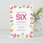Tropische fruitige Roze 6de verjaardagsuitnodiging Kaart (Staand voorkant)