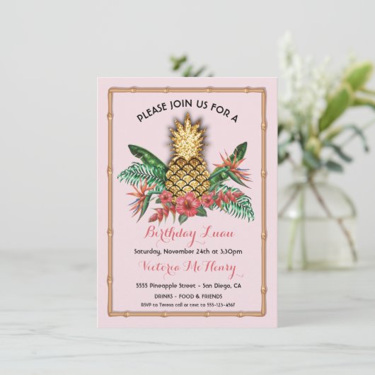 Tropische Gouden Ananas Luau Party Kaart (Staand voorkant)