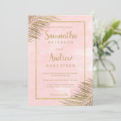 Tropische goudpalm strand bleekroze bruiloft kaart (Staand voorkant)