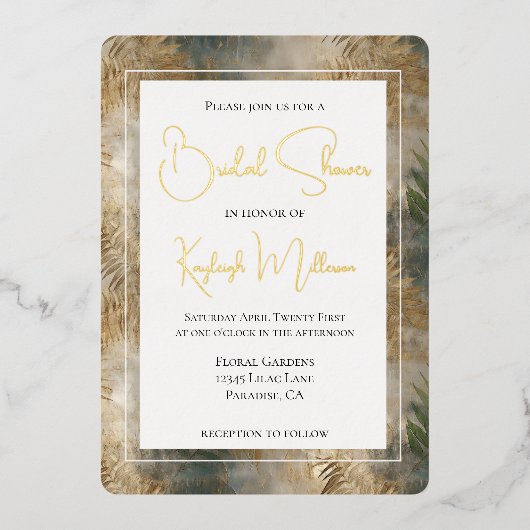 Tropische groene gouden bladeren bruidsdouche folie uitnodiging (Voorkant)