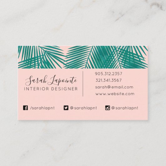 Tropische groene palmbladeren trendy design op roz visitekaartje (Achterkant)