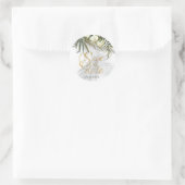 Tropische handpalm en orchidee schaduwen goud spar ronde sticker (Tas)