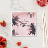 Tropische handpalmen en lichtroze beugel servet (Insitu)