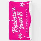 Tropische Hot Roze Witte Palm Tree Script Sweet 16 Spandoek (Verticaal)