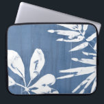 Tropische indigoindrukken - Tropische groen Laptop Sleeve<br><div class="desc">Tropische indigoindrukken III van June Erica Vess. Biedt tropische groen tegen een indigokleurige achtergrond.</div>