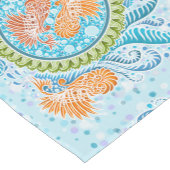 Tropische Koi Mandala | Levendige Ocean Zen Art Korte Tafelloper (Hoek)