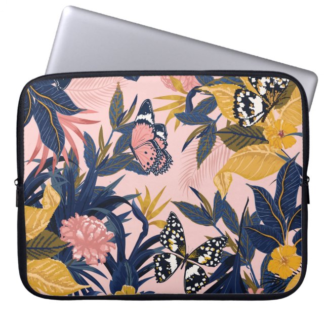 Tropische Kunst: Heldere Bospatronen Laptop Sleeve (Voorkant)