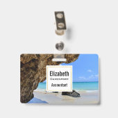 Tropische kust met een grote rots badge (Achterkant met clip)