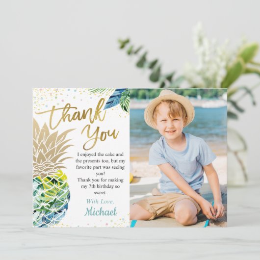 Tropische Luau Party Pineapple Beach Birthday Foto Bedankkaart (Staand voorkant)