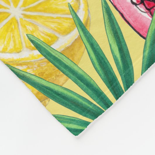 Tropische mix-fruit, bloemen en bladeren op geel fleece deken (Hoek)