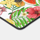 Tropische mix-fruit, bloemen en bladeren op wit bureaumat (Hoek)