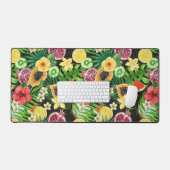 Tropische mix-fruit, bloemen en bladeren op zwart bureaumat (Keyboard & Muis)