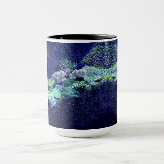 Tropische Mok vis en kleurrijk koraalrif voor vade (Midden)