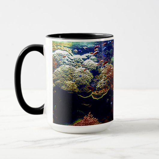 Tropische Mok vis en kleurrijk koraalrif voor vade (Links)