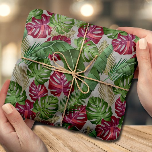 Tropische monstera en palmbladeren tissuepapier