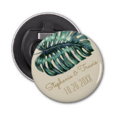 Tropische Monstera Palm Bruiloft Datum Favor Magne Button Flesopener (Voorkant)